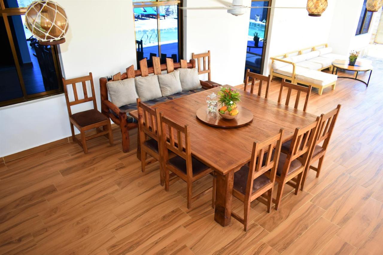 Private Backdoor Villa With Big Swimming Pool And Services Of Chef Included Diani Beach Exteriér fotografie