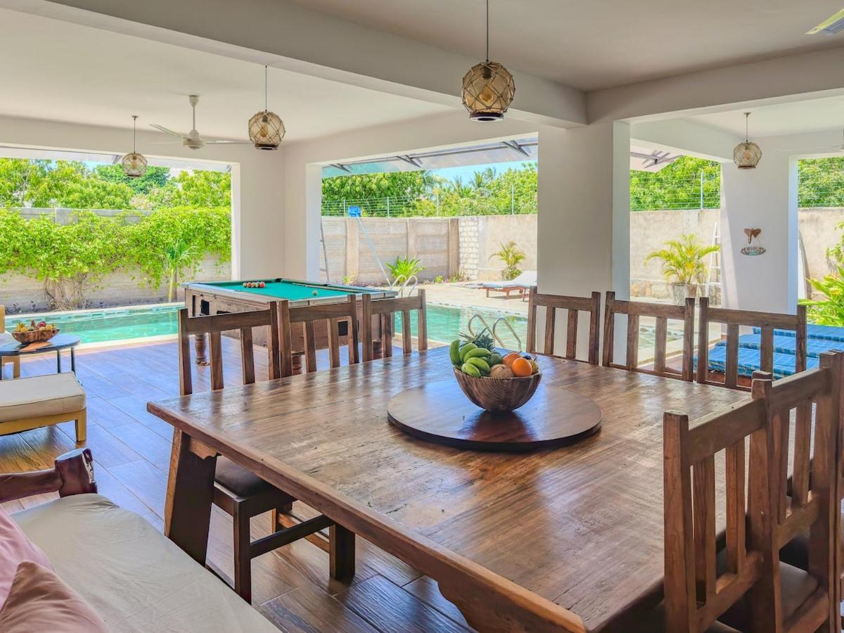 Private Backdoor Villa With Big Swimming Pool And Services Of Chef Included Diani Beach Exteriér fotografie